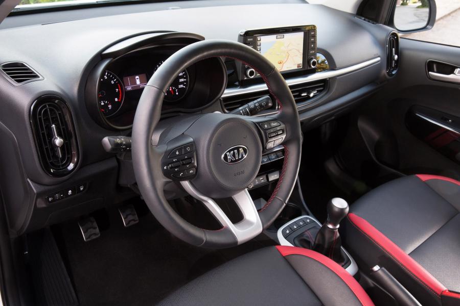 Интерьер Kia Picanto GT Line 5-Door 2017 года  (WW) (фото 20 из 45)